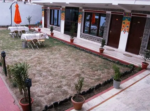 Hotel The Ladakh 