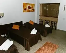 Apartamentos Mestret 