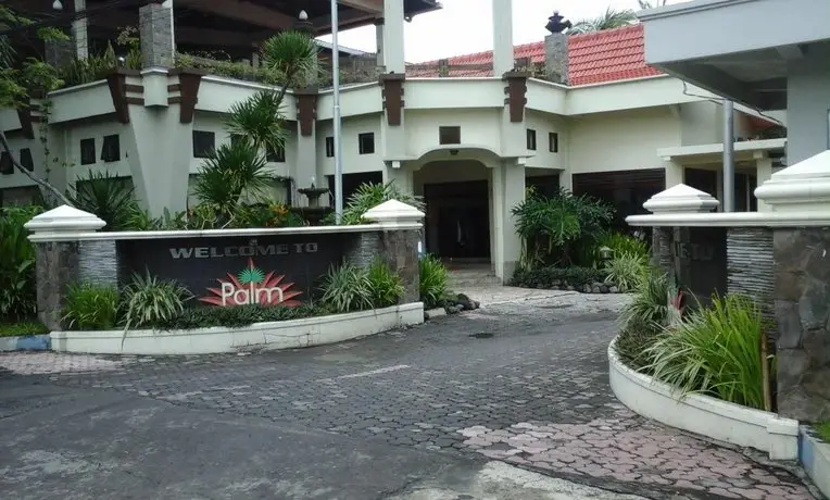 Palm Hotel