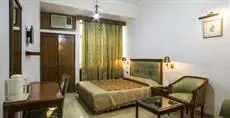 OYO 8178 Hotel Saket 