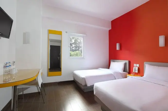 Amaris Hotel Padjajaran - Bogor