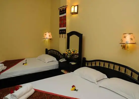 Hoang Trinh Hotel 