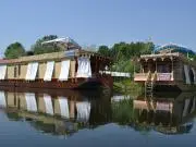 Peacock Houseboats 