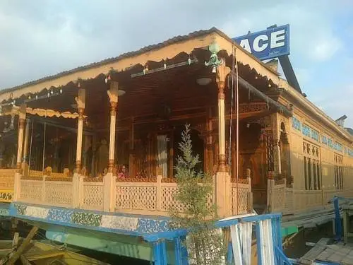 Persian Palace Group Of Houseboats