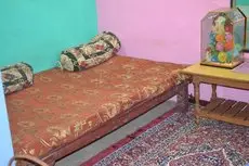 Monu Family Guest House 