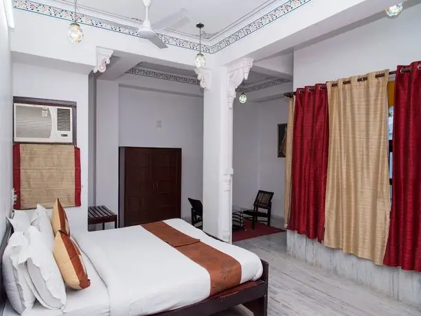 OYO 10319 Hotel Pichola Haveli 