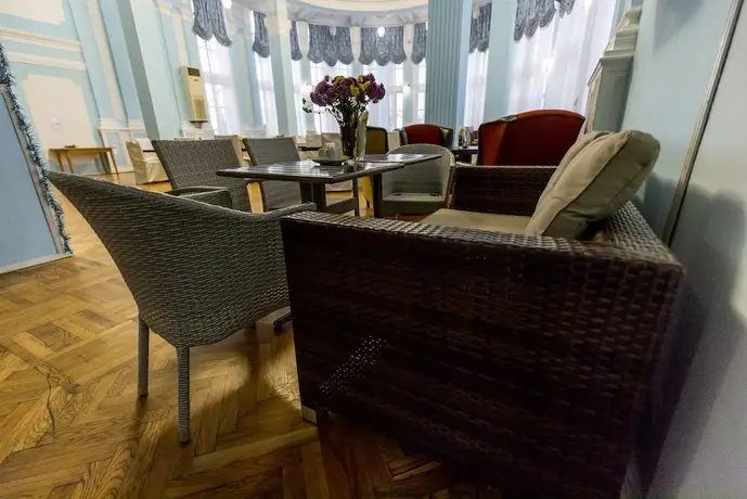 Primorskaya Hotel 