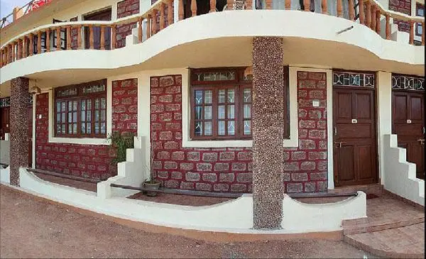 Alcove Resort 