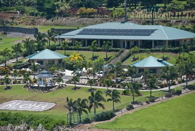 Lai Nani Oceanfront Estate 