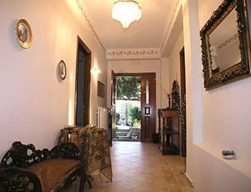 Triantafillies Guesthouse