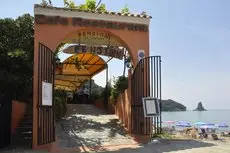 Dandidis Seaside Pension 