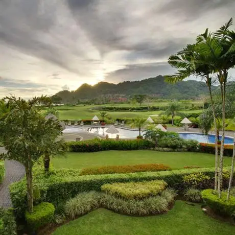 HRG Condos at Los Suenos