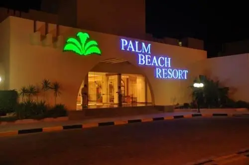 Palm Beach Resort Families and Couples Only