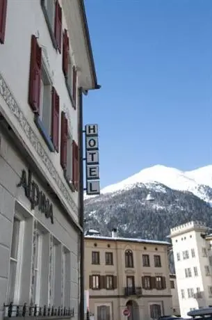 Hotel Alpina Zernez