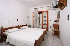 Kapetanos Rooms 