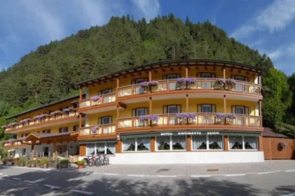 Hotel Zanon Ziano di Fiemme