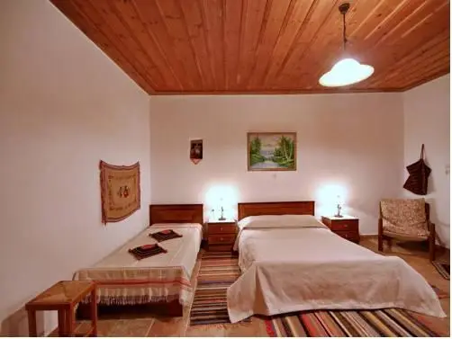 Andrea Sofi Guesthouse 