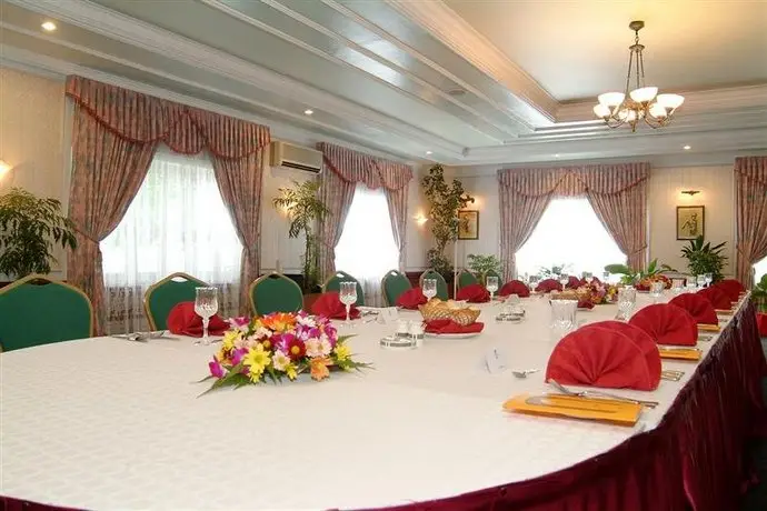 Nasandhura Palace Hotel 