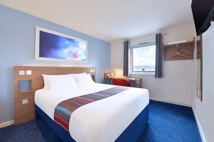 Travelodge Cardiff Central Queen Street 