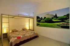 Gallery Hostel 