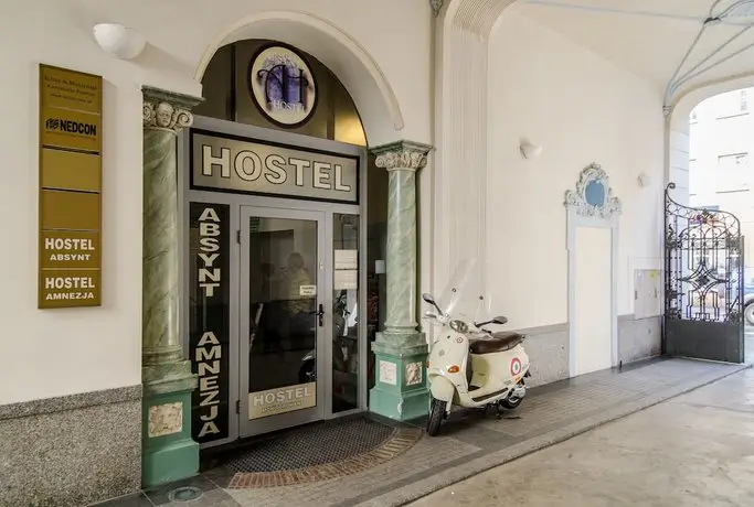 Absynt Hostel 