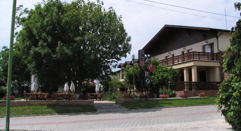 Hotel Karo Bacau 