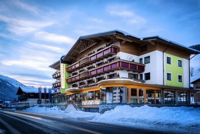 Hotel Barbarahof Saalbach 