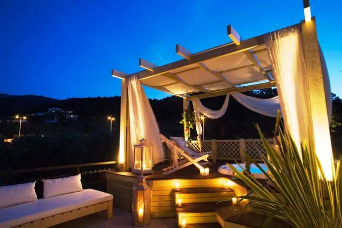 Nikoleta Luxury Villa