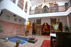 Riad Laora 