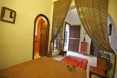 Riad Laora 