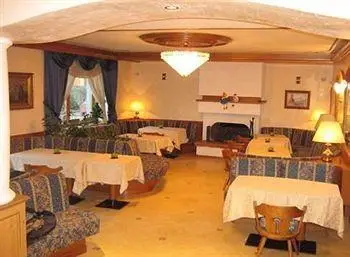 Hotel Corona Pinzolo 