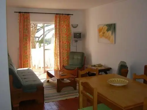 Apartamentos Salema Praia Club 