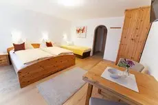 Bed & Breakfast - Landhaus Vierthaler 