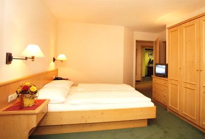 Hotel Gruner Baum Zell am See 