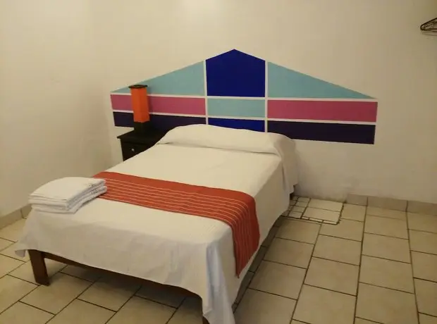 Hotel and Hostel Allende 