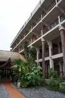 The Elephant Crossing Hotel 