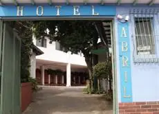 Hotel Abril 