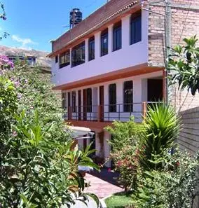 Hostal Alpes Huaraz 