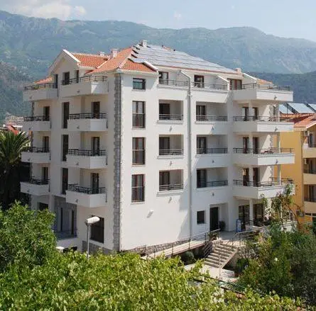 Apartments Butua