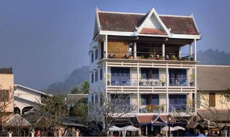 Indigo House Hotel 