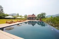 Nam Ou Riverside Hotel & Resort 