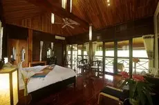 Nam Ou Riverside Hotel & Resort 