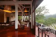 Nam Ou Riverside Hotel & Resort 