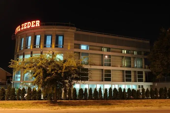 Hotel Zeder Garni 