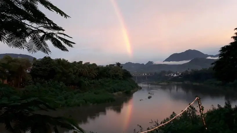 Saynamkhan River View 