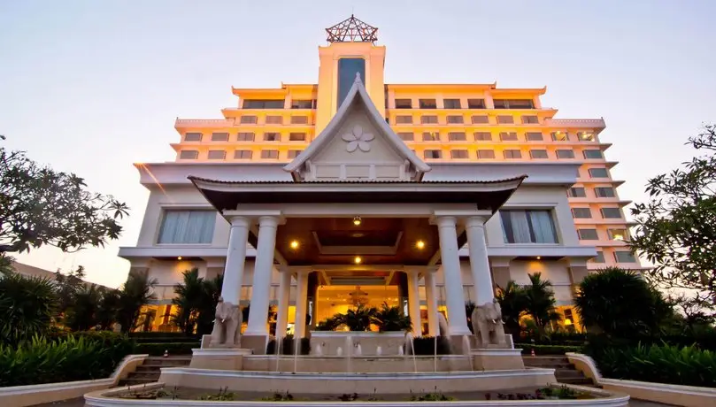 Champasak Grand Hotel