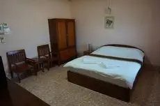 Phaythavone Hotel 