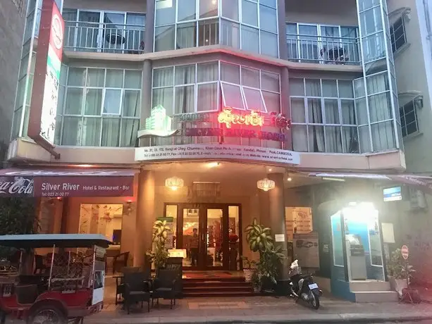 Silver River Hotel