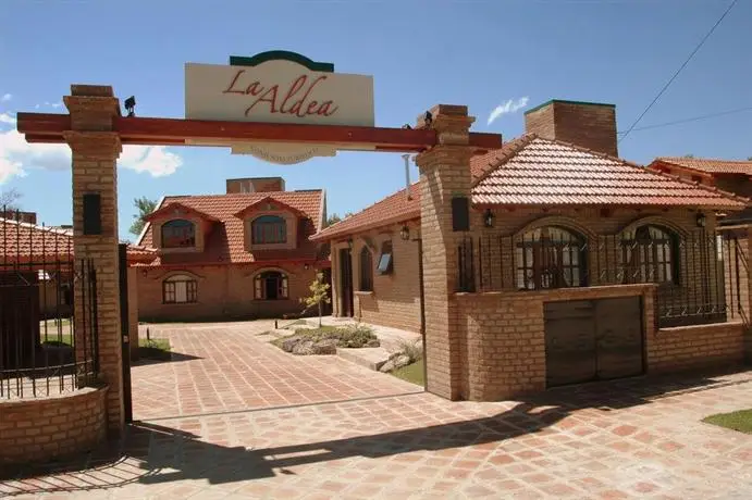 Cabanas La Aldea 