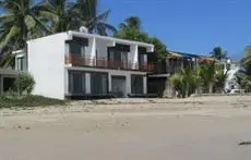 Cormorant Beach House 